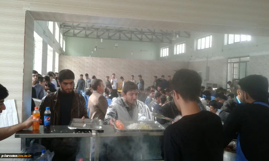 برگزاری مراسم بزرگداشت روز دانشجو در آموزشکده فنیو حرفه ای لارستان 5