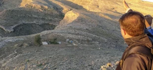 کارکنان آموزشکده فنی لارستان به مناسبت سالگرد پیروزی شکوهمند انقلاب اسلامی کوهپیمایی نمودند. 5