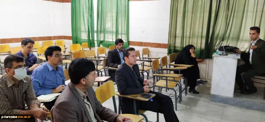 ارائه آموزش مجازی دروس با قابلیت حضور وغیاب وضبط جلسات در آموزشکده فنی لارستان 4