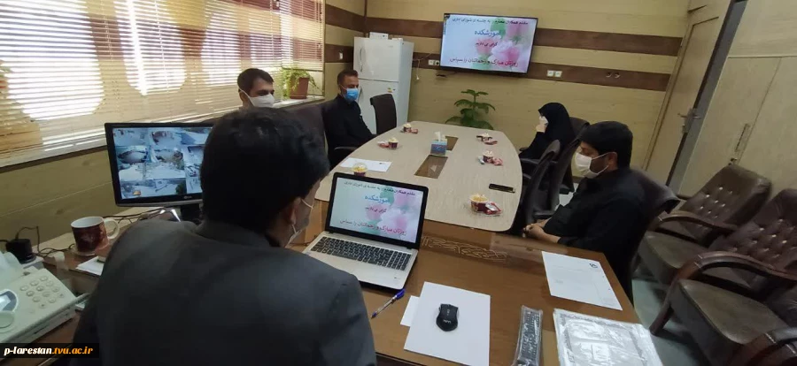 مراسم گرامیداشت هفته دولت وروز کارمند در آموزشکده 3