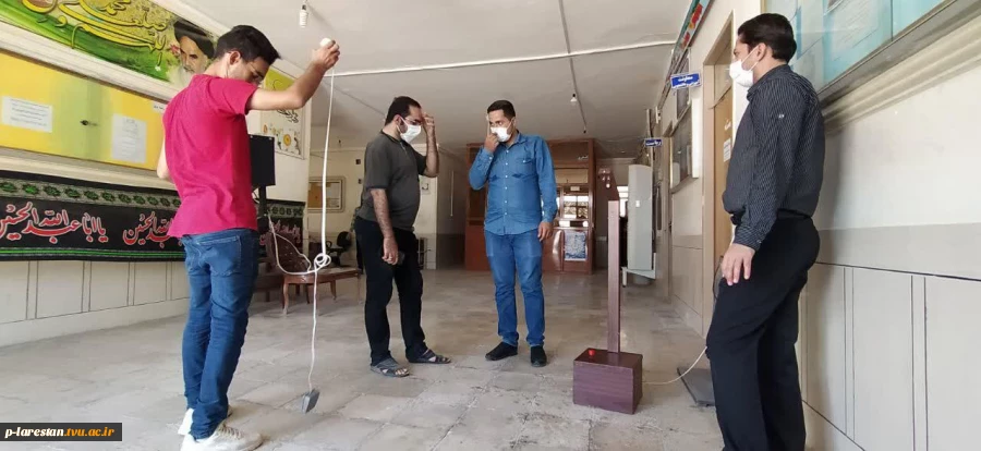 ساخت پروژه های عملی دانشجویان آموزشکده فنی لارستان براساس نیاز بازار 5