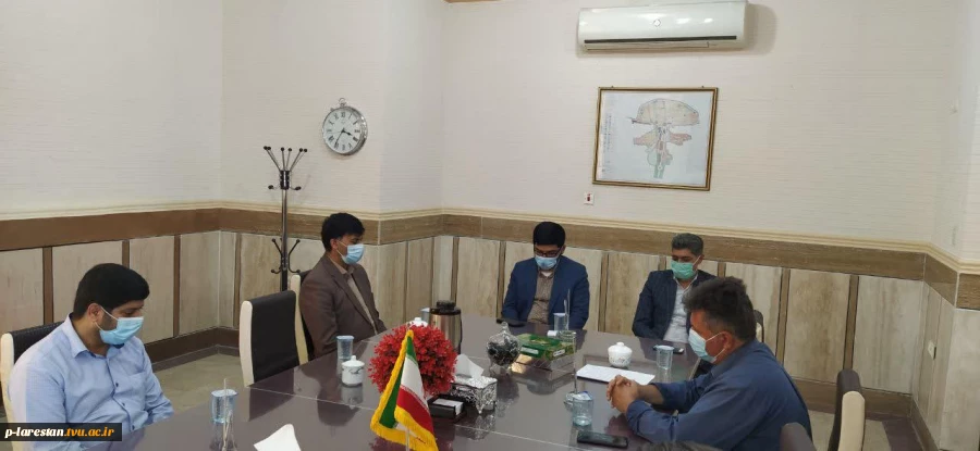 دیدار کارکنان آموزشکده فنی لارستان با شهردار و اعضای شورای اسلامی شهر خور به مناسبت هفته وحدت 5