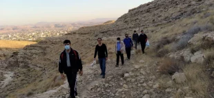 کارکنان آموزشکده فنی لارستان به مناسبت هفته ی وحدت کوهپیمایی کردند 3