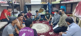 حضور ریاست آموزشکده به همراه استاد مشاور روانشناسی در خوابگاه دانشجویان آموزشکده فنی لارستان 3