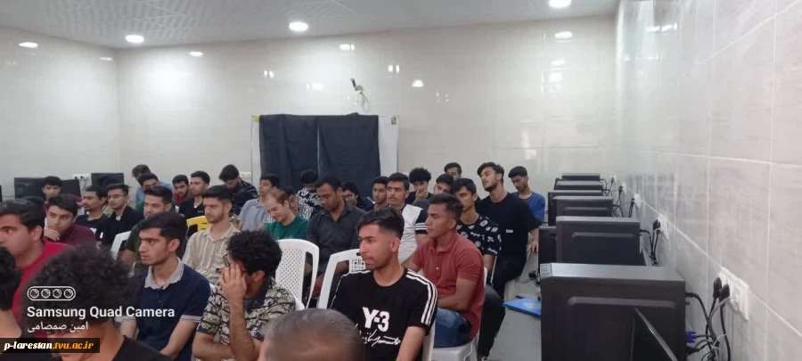 برگزاری مجلس ترحیم شهادت شهیدان خدمت در آموزشکده فنی  لارستان  4