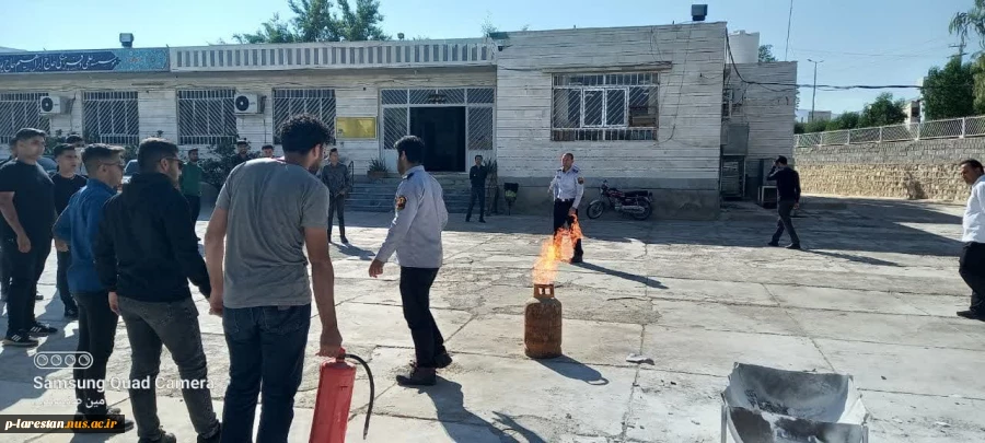 برگزاری دوره آموزش کوتاه مدت پیشگیری از آتش سوزی  و اطفاء حریق  در دانشگاه ملی مهارت واحد لارستان  6