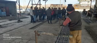 اردوی راهیان پیشرفت دانشجویان دانشگاه ملی مهارت لارستان و بازدید از تنها شرکت تولید تیر برق در جنوب استان فارس  3