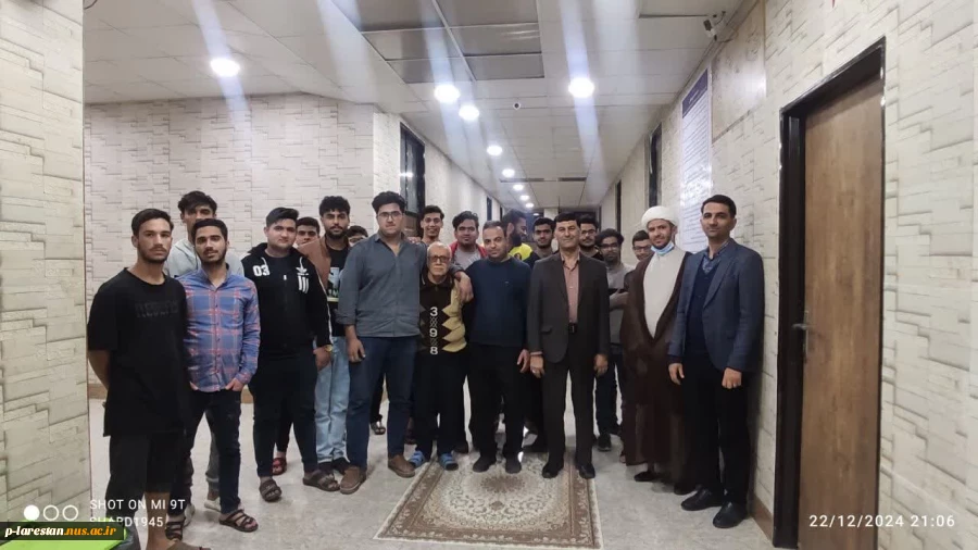 دیدار سرزده و صمیمانه ریاست و جمعی از کارکنان دانشگاه ملی مهارت واحد لارستان با  دانشجویان خوابگاهی  2