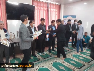 برگزاری مراسم روز دانشجو در آموزشکده ملی مهارت لارستان 
 2