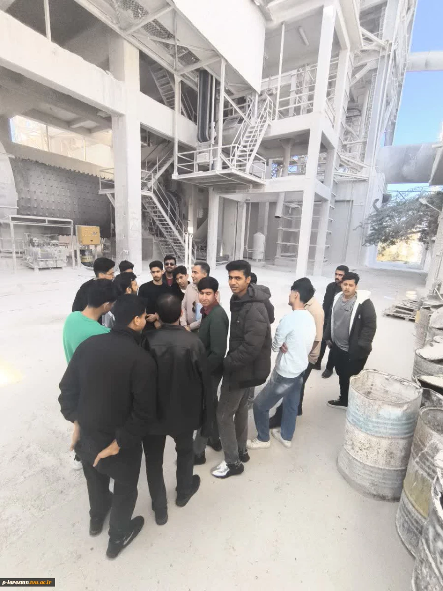 اردوی راهیان پیشرفت دانشجویان رشته برق  به مناسبت هفته پژوهش و فناوری 6