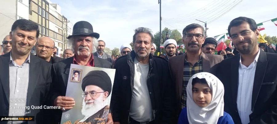 گزارش تصویری از حضور جمعی از اساتید و کارکنان آموزشکده پسران لارستان در راهپیمایی22 بهمن 1404 2